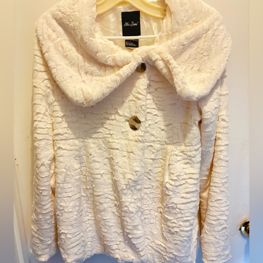 Off white Faux Fur with satin line. Layer this winter essential, Cottagecore fur